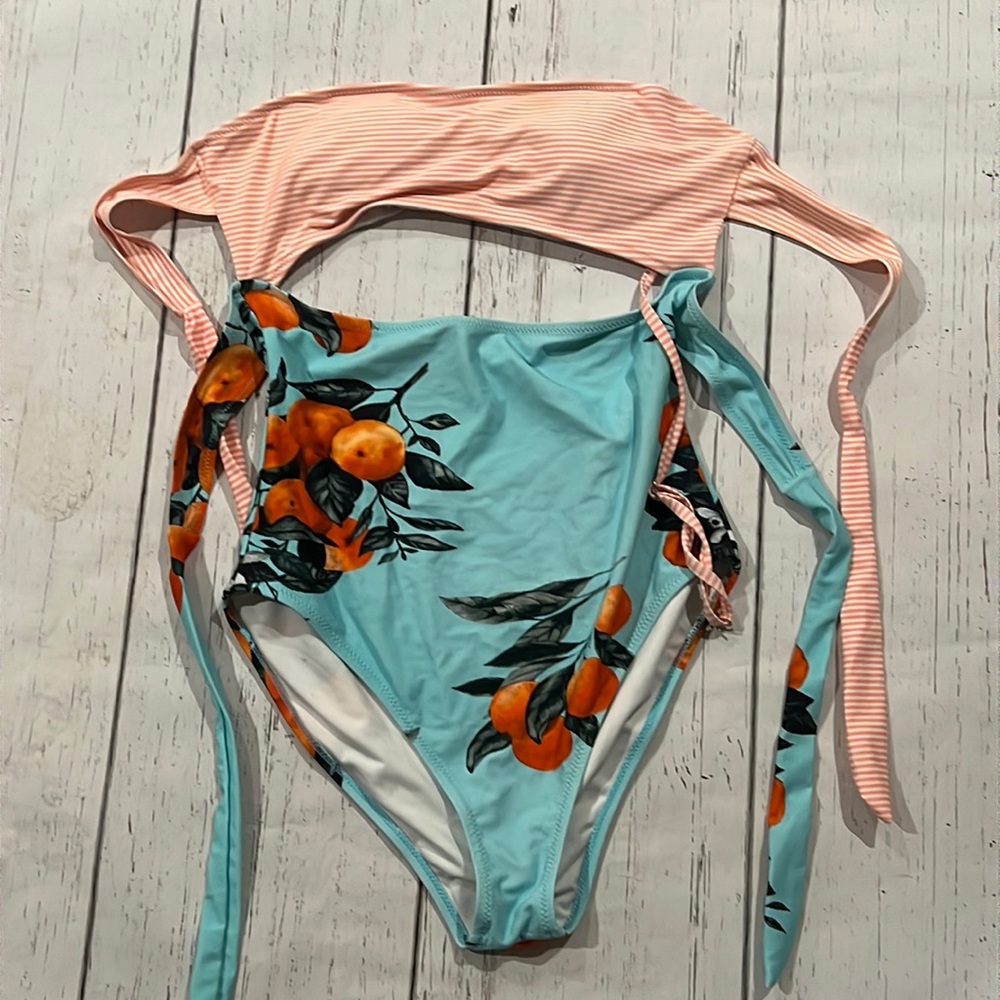 Cupshe one piece halter or strapless swimsuit